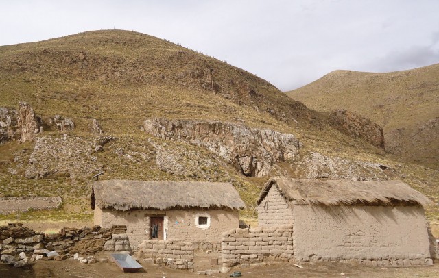 Pobladores de Quellía-Poopó se capacitan en monitoreo comunitario del agua