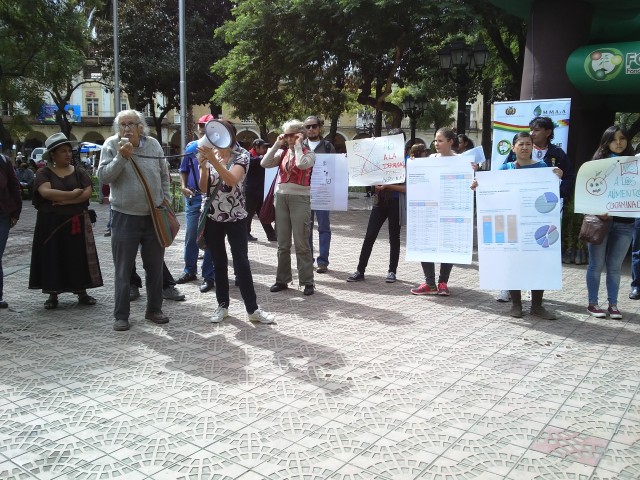 Activistas se movilizan en contra de la Cumbre Agropecuaria y los Transgénicos