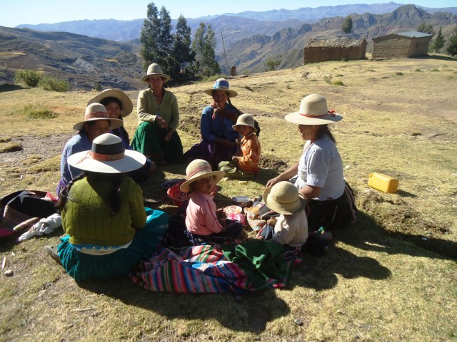 CUATRO ALIMENTOS IMPORTANTES QUE NO DEBEN FALTAR PARA UNA BUENA ALIMENTACIÓN