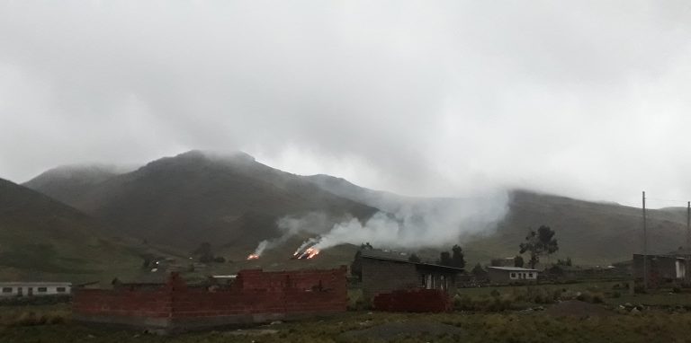 Prácticas ancestrales para proteger los cultivos del granizo