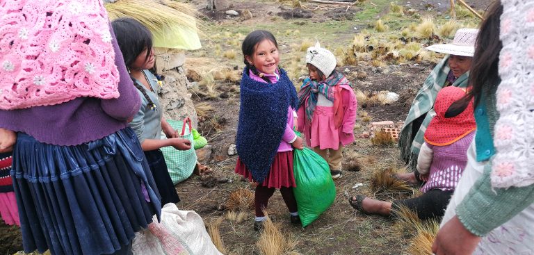 Unidades Educativas apoyando a la seguridad y soberanía alimentaria